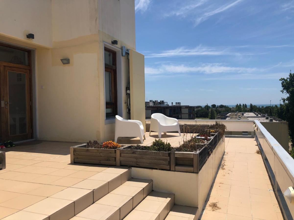 Beautiful Penthouse Apartment With Terrace - 4 Minute Walk To The Beach Троя Экстерьер фото
